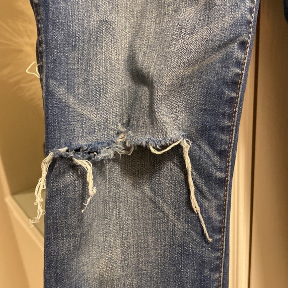 10” high rise skinny Madewell denim jeans with front buttons - Picture 3 of 5